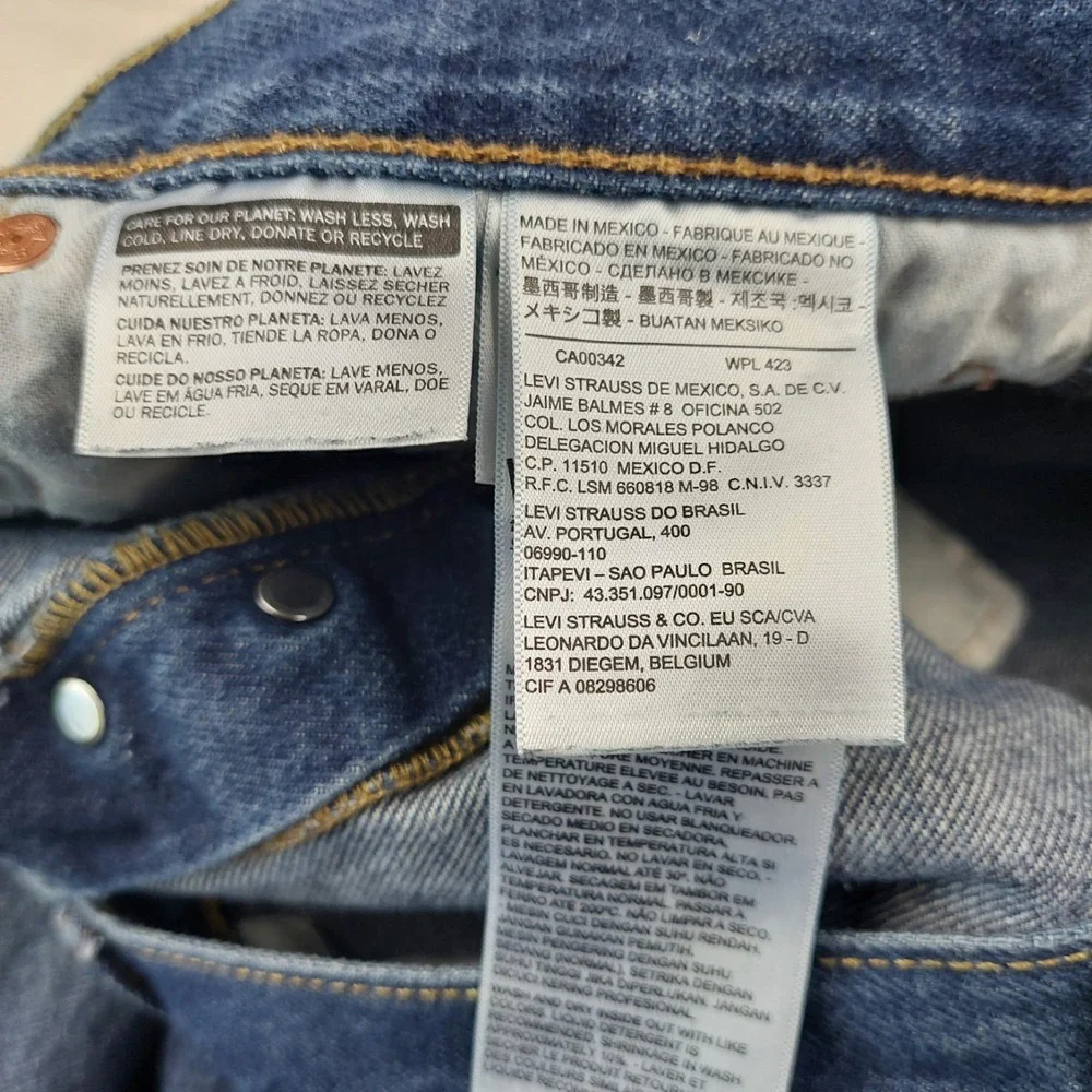 Levi's 501 Original Fit Jeans Mens 42x32 Blue Button Fly Straight Leg Denim